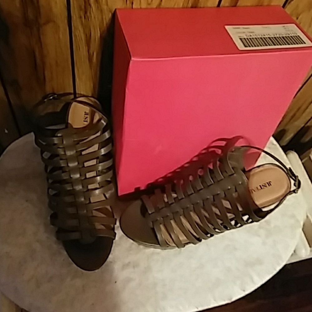 Womens shoe